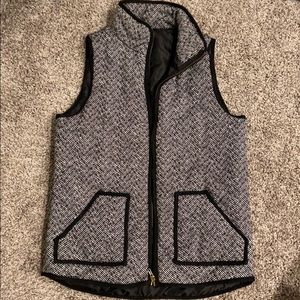 Cute black and white vest